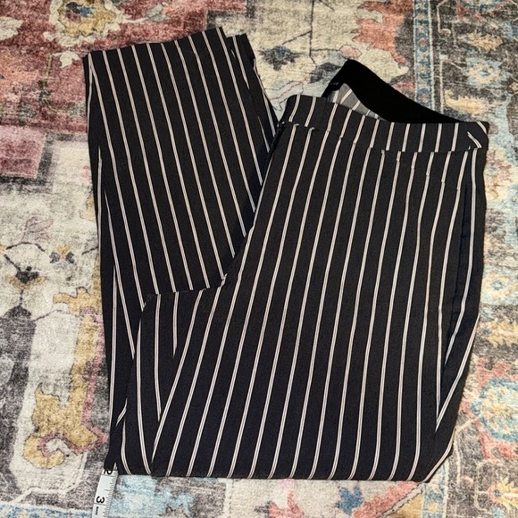 Lane Bryant Pants - Lane Bryant striped career stretch ankle pants flat front straight Sz 14